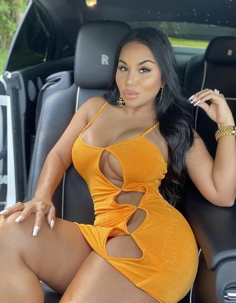 dollycastro OnlyFans Nacktfotos