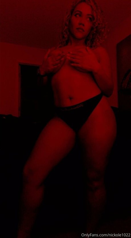 nickole1022 Auf OnlyFans