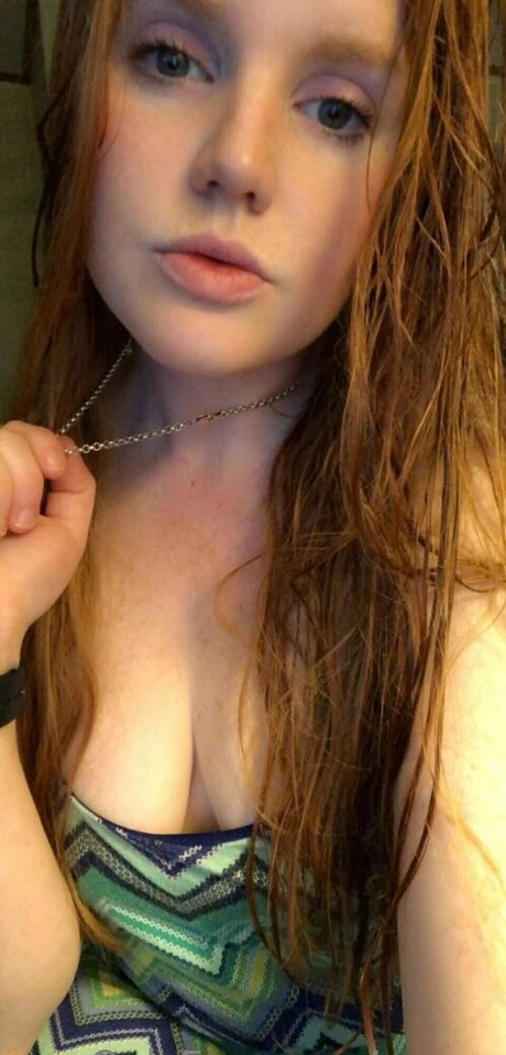 eveeg OnlyFans nackte Brüste