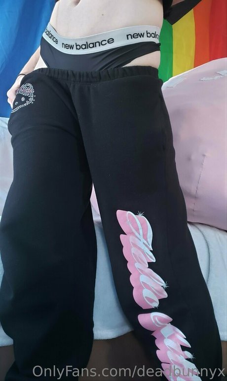 deadbunnyx OnlyFans Lesbisch