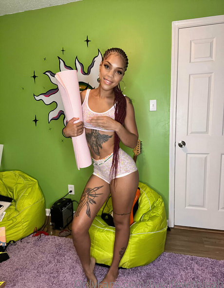 leahsade XXX Leak OnlyFans Leak