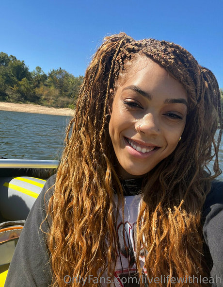 leahsade Leaked OnlyFans Sex Tape