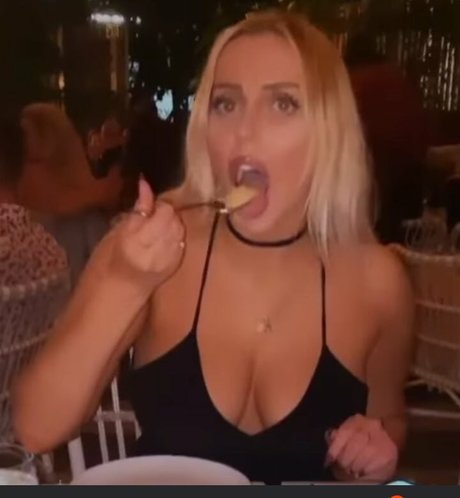 Violet Benson Heiße OnlyFans Inhalte