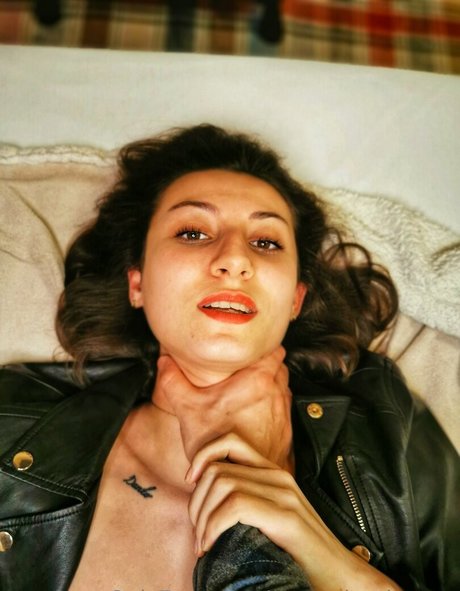 amyvalentinexxx OnlyFans-Rezensionen