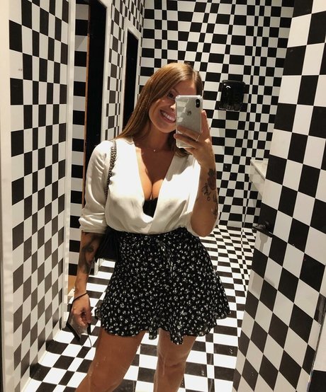 Zhanet Filipova OnlyFans explizite Inhalte