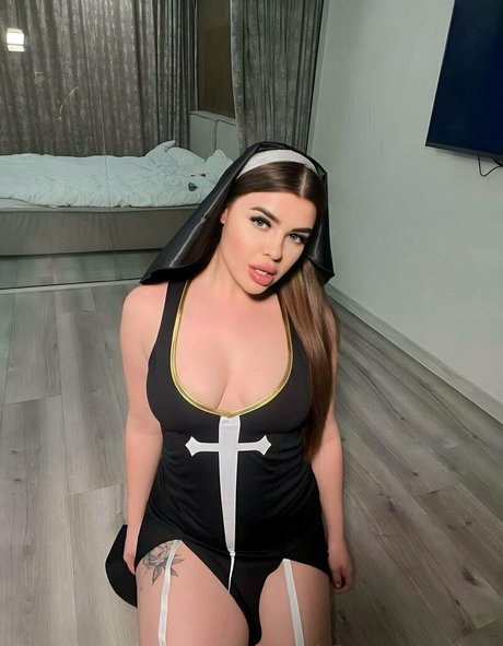 emilage Nacktbilder von OnlyFans