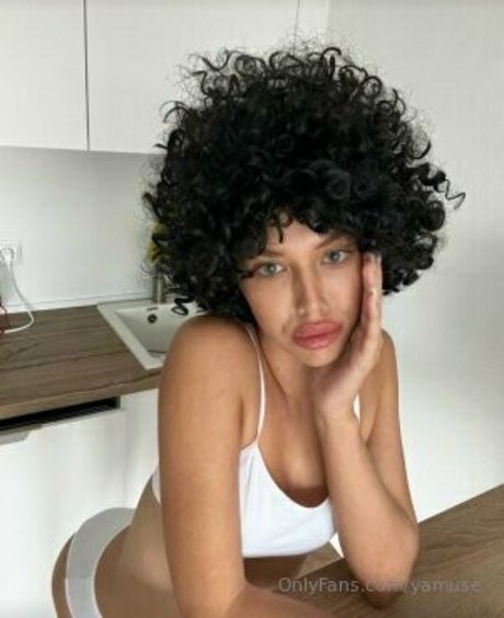 yamuse Nackt auf OnlyFans