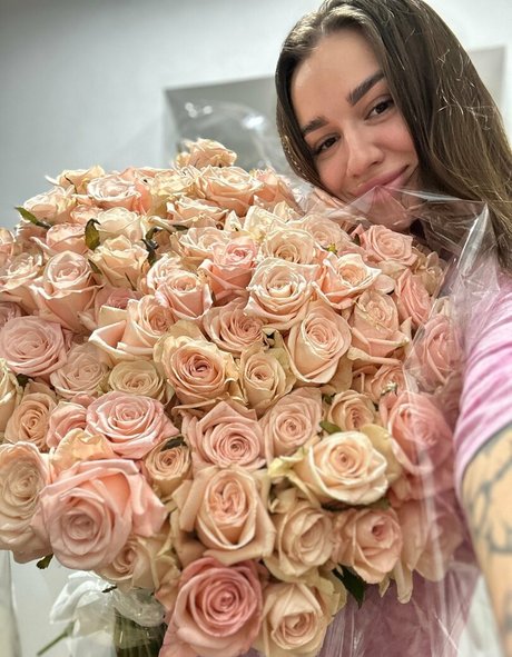 Kitty Katty NurlyFans-Pornoleaks