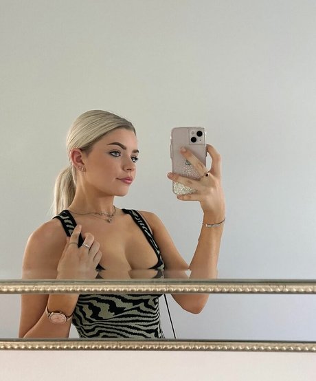 Naomi grace Robinson OnlyFans XX