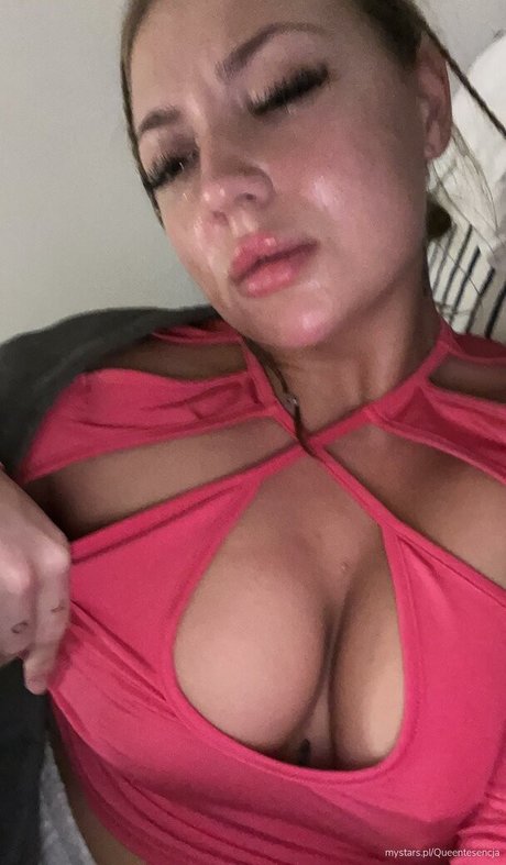 Queentesencja OnlyFans Pornografie
