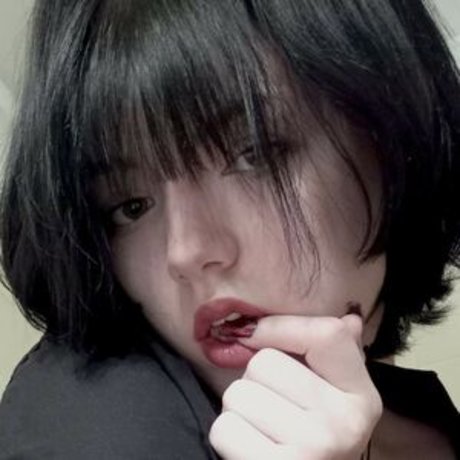 Etherealgothique OnlyFans Bilder