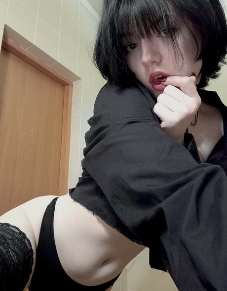 Etherealgothique Nacktpornos von OnlyFans geleakt