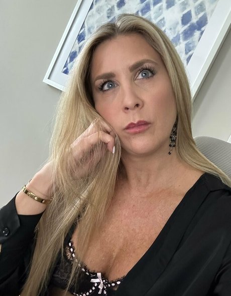 Julesonly OnlyFans Nacktfotos