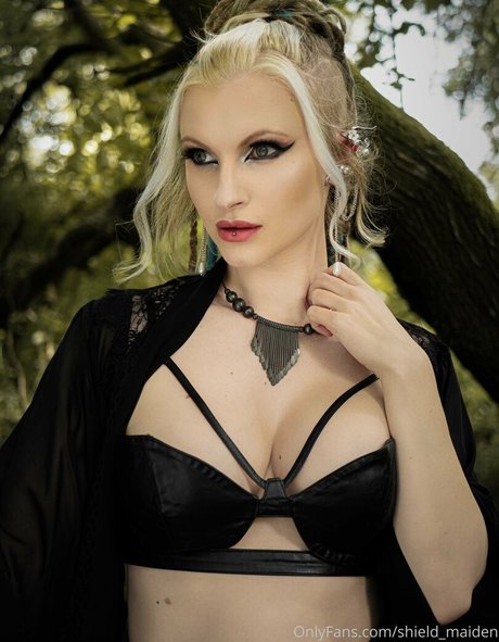 enge muschi nur fans Kunstporno Medien