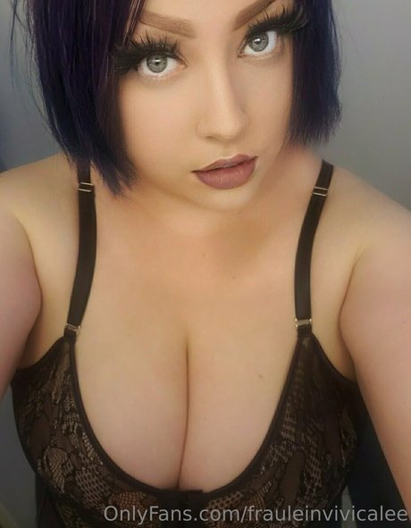 frauleinvivicalee OnlyFans-Bilder