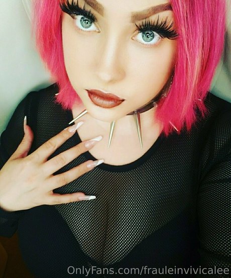 frauleinvivicalee OnlyFans geleakter Pornografie