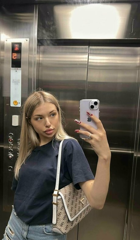 m i l aa OnlyFans Sex