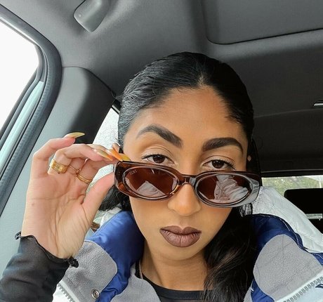 its shrushru OnlyFans-Leaks