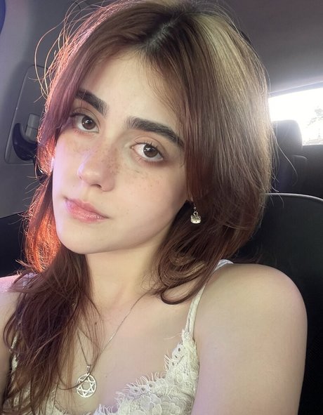 Isabella Angelina Nacktpornos auf OnlyFans