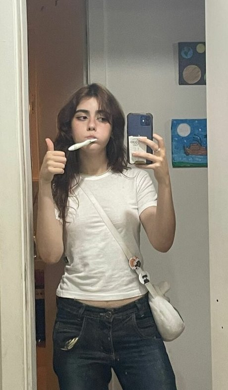 Isabella Angelina OnlyFans Dirtyship geleakt