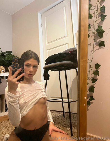 Saga Henrikssen OnlyFans Nacktbilder