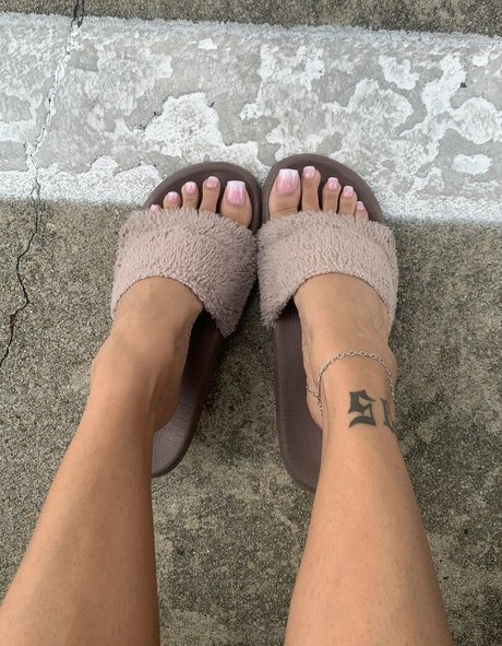 Omgitsbratch OnlyFans Nacktbilder