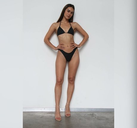 Narine Kagramanyan OnlyFans-Fotos