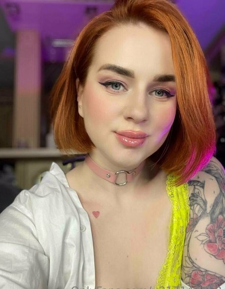 sarah holland OnlyFans Leak