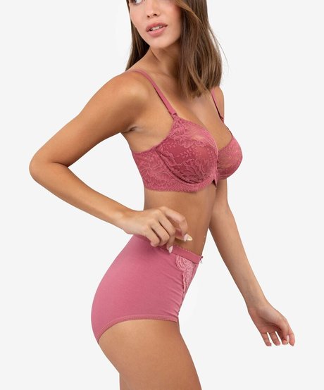 Yaheli Ovadya OnlyFans Arsch Leak