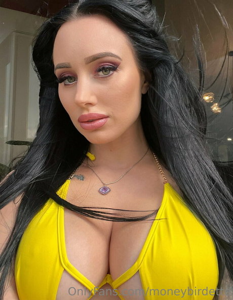 moneybirdette OnlyFans Archiv