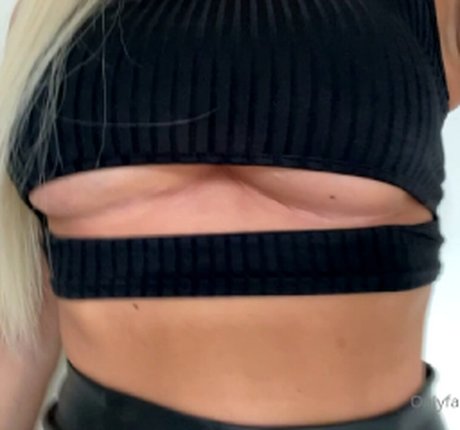 Cuurvybabe OnlyFans Mega