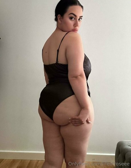 lifeofroseee OnlyFans Nacktbilder geleakt