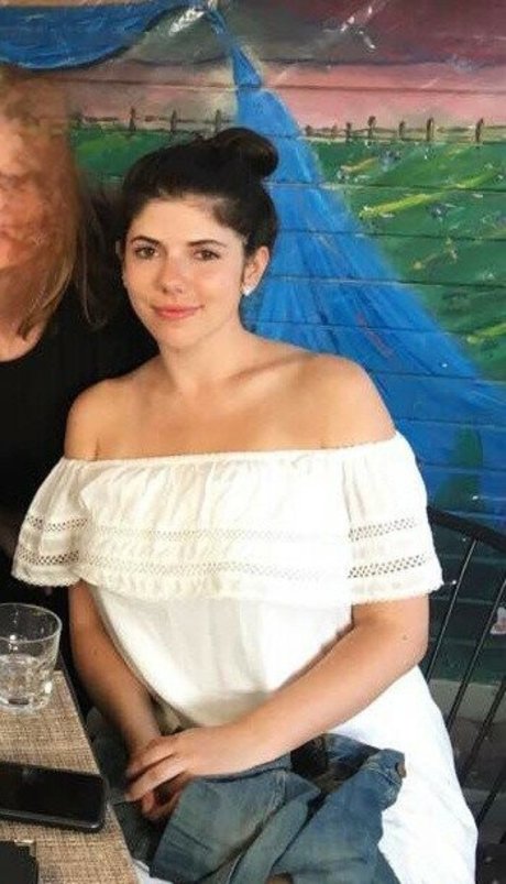 Emily Helen Barry Nacktbilder von OnlyFans