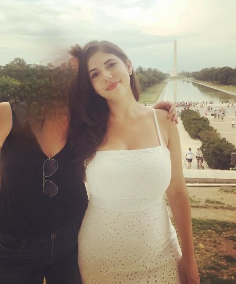 Emily Helen Barry OnlyFans XXX