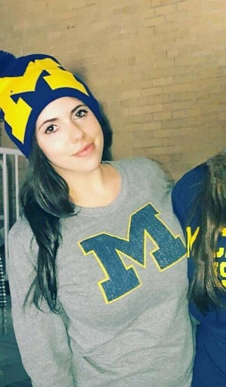 Emily Helen Barry OnlyFans Fick geleakt