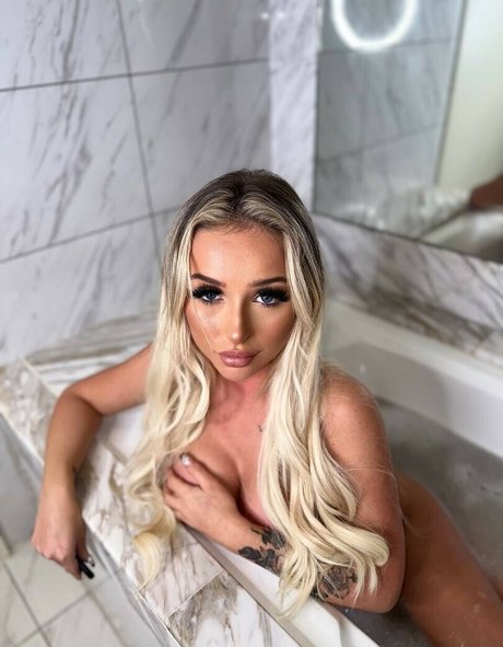 sophielouise1x OnlyFans Dirtyship geleakt