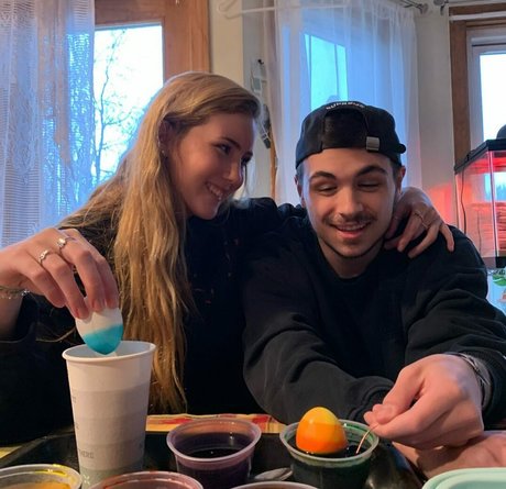 Lindsay Farland OnlyFans Leak