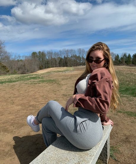 Lindsay Farland OnlyFans Pornografie