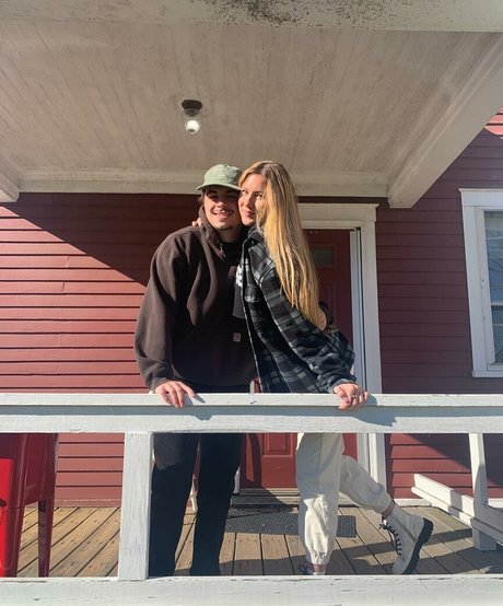 Lindsay Farland Nacktbilder von OnlyFans