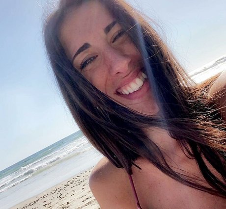 Emily Varadian OnlyFans kostenlos geleakt