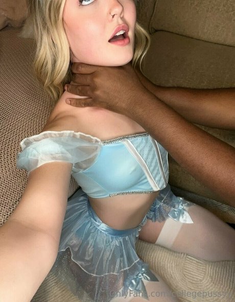 Princess Pussy Sex auf OnlyFans