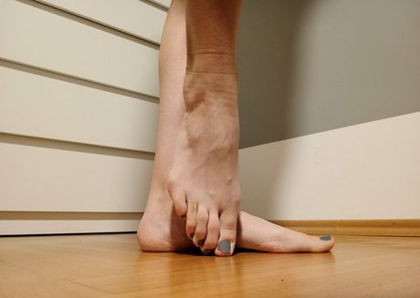 tallgirlwithfeets OnlyFans schlank