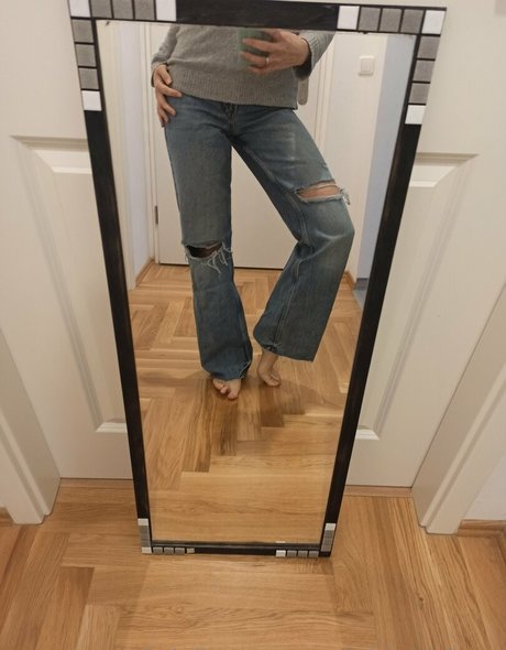 tallgirlwithfeets OnlyFans Nacktfotos