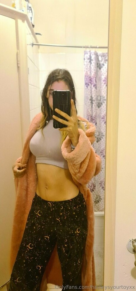 hayleysyourtoyxx Leaks von Nacktbildern auf OnlyFans