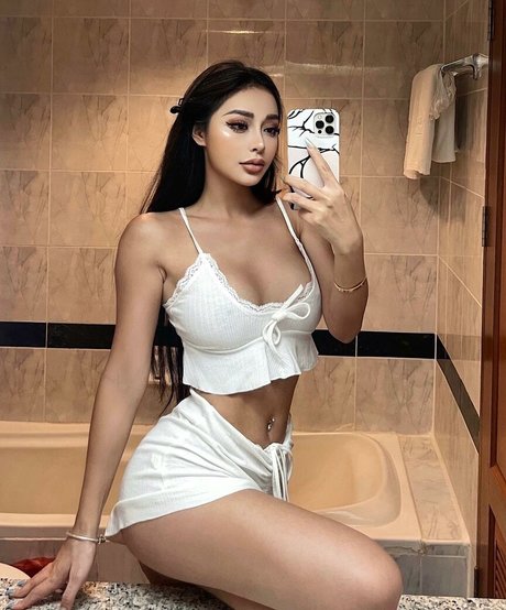 Kellybaby yy OnlyFans gratis