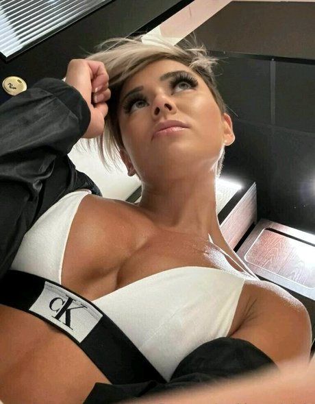 Sophie Arvebrink Nacktpornos auf OnlyFans