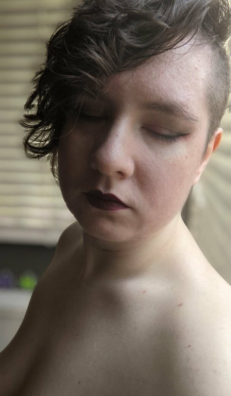 wednesdayeve free Nacktbilder von OnlyFans geleakt