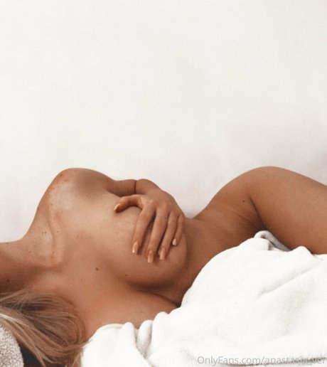 anastasia ver Nacktbilder OnlyFans geleakt