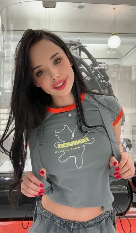 lyna com OnlyFans-Pornos