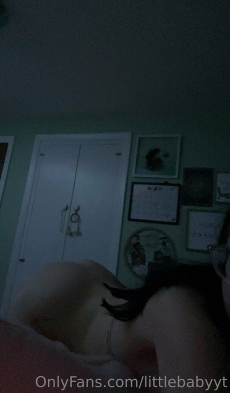 littlebabyyt OnlyFans geleakte Brüste